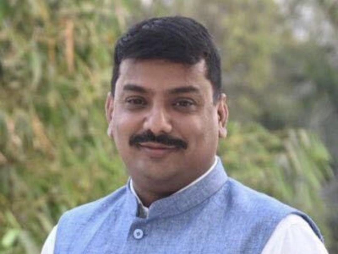 इमरान प्रतापगढ़ी के आरोपों पर विधायक सुशांत शुक्ला का तीखा पलटवार