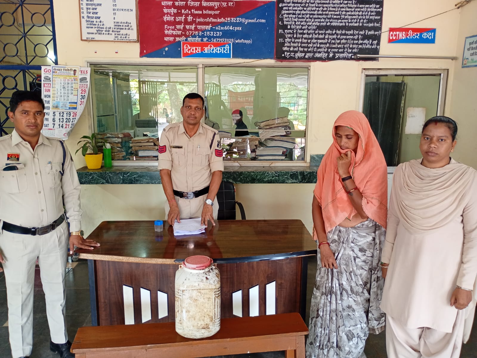 ऑपरेशन प्रहार: बिलासपुर में अवैध महुआ शराब पर पुलिस का शिकंजा, तीन आरोपी गिरफ्तार