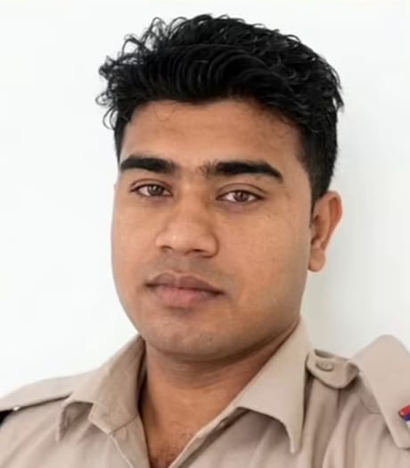 वर्दी को किया कलंकित , शादी का झांसा देकर शारीरिक शोषण, आरक्षक गिरफ्तार