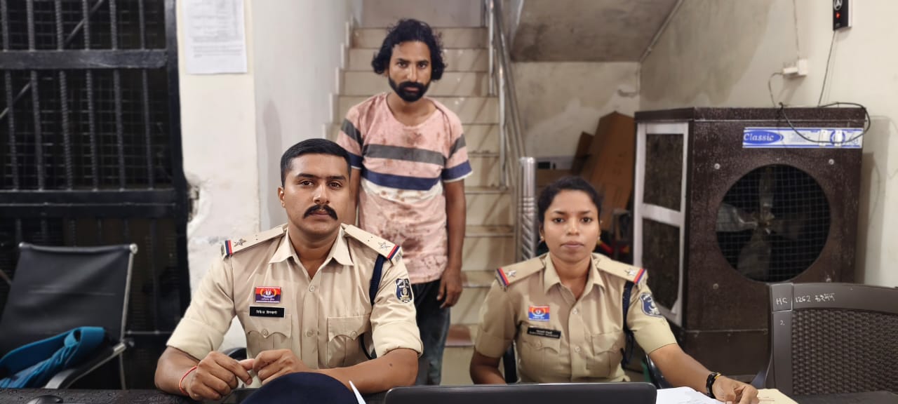 ढाबे में तलवार लहराकर हमला करने वाला आरोपी गिरफ्तार, हथियार जब्त