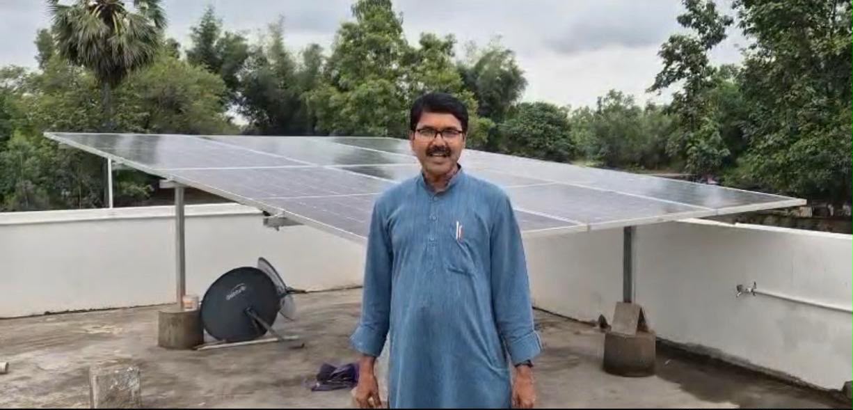 बस्तर के रघुचंद कर्रे का बिजली बिल हुआ शून्य-पीएम सूर्य घर योजना से, 3 किलोवाट सोलर रूफटॉप प्लांट से मिली ऊर्जा आत्मनिर्भरता