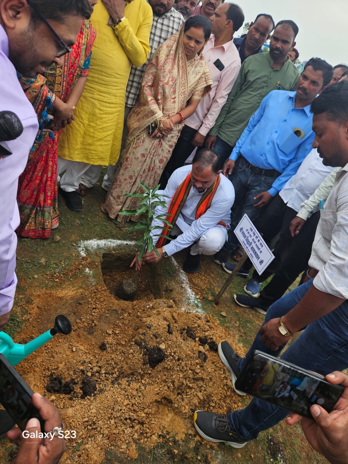 मुख्यमंत्री श्री विष्णु देव साय के नेतृत्व में प्रदेशभर में जल संरक्षण बना जनआंदोलन, वीबी जी राम जी योजना के अंतर्गत प्रत्येक जिले में तेज़ी से हो रहे रोजगार, जल संरक्षण एवं हरित विकास के कार्य