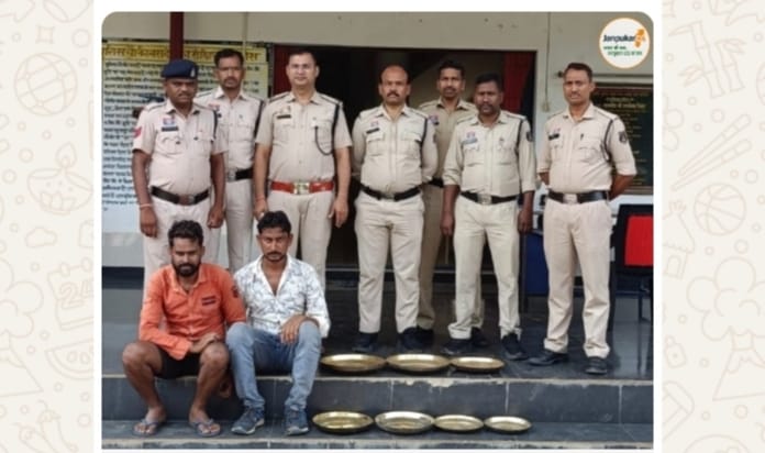 सूने मकान में चोरी का खुलासा, बसदेई पुलिस ने दो आरोपियों को किया गिरफ्तार