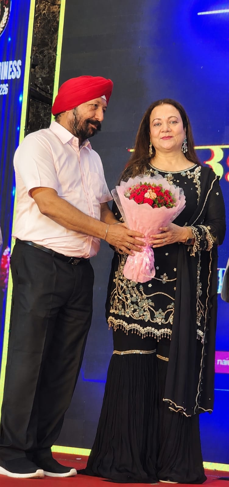 बिलासपुर में एजुकेशन लर्निंग ब्यूटी आर्टिस्ट्स एक्सपो एवं ब्यूटी बिजनेस अवॉर्ड शो-2026 का भव्य समापन, मुख्य अतिथि के रूप में शामिल हुई फिल्म अभिनेत्री मंदाकिनी