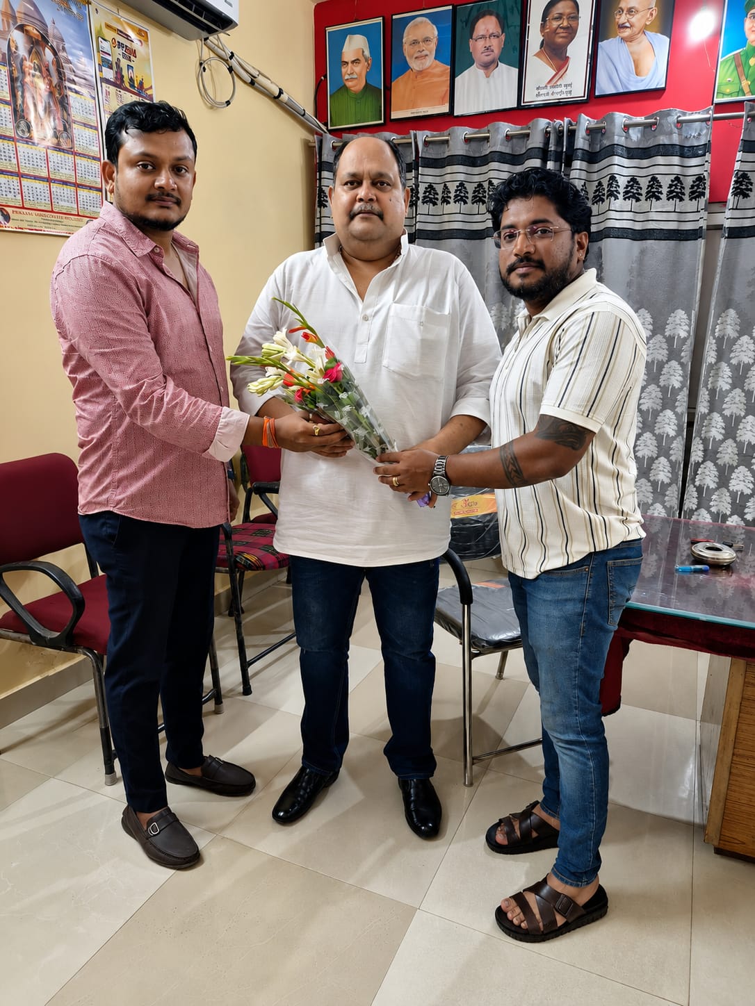 एल्डरमैन बनने पर देवाशीष घोष 'लालटू' का बंगाली समाज ने किया सम्मान, नई जिम्मेदारी पर दी शुभकामनाएं