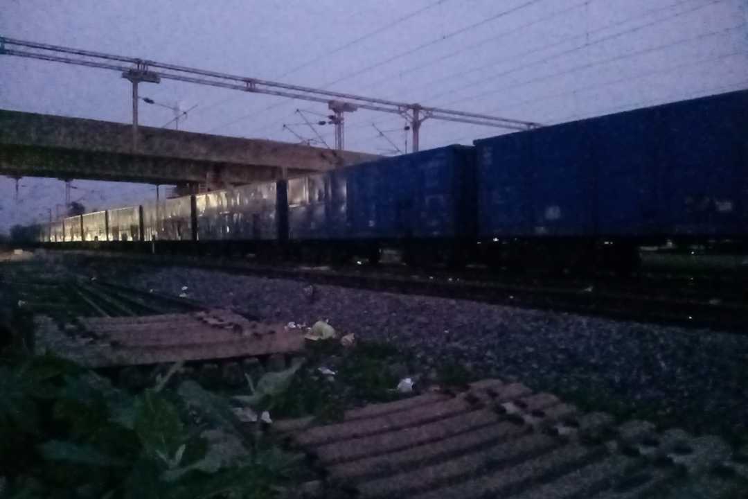 बिलासपुर रेलवे स्टेशन के पास मालगाड़ी बेपटरी, बड़ा हादसा टला