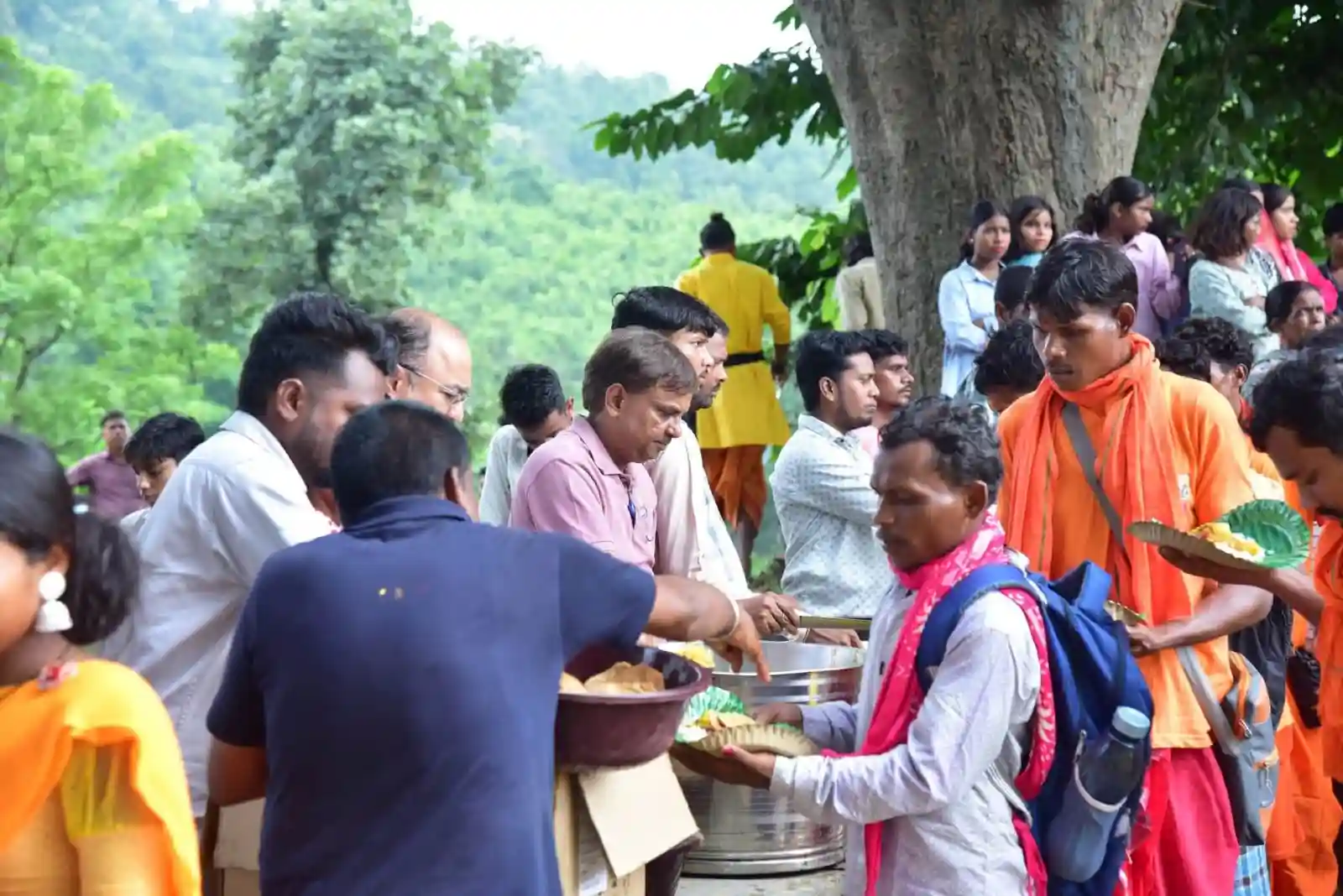 कांवड़ यात्रा आस्था और समर्पण का प्रतीक: कैबिनेट मंत्री राजेश अग्रवाल, रामगढ़ से कैलाश गुफा जा रहे कांवड़ यात्रियों का किया आत्मीय स्वागत, सुखद एवं सफल यात्रा की कामना,,,