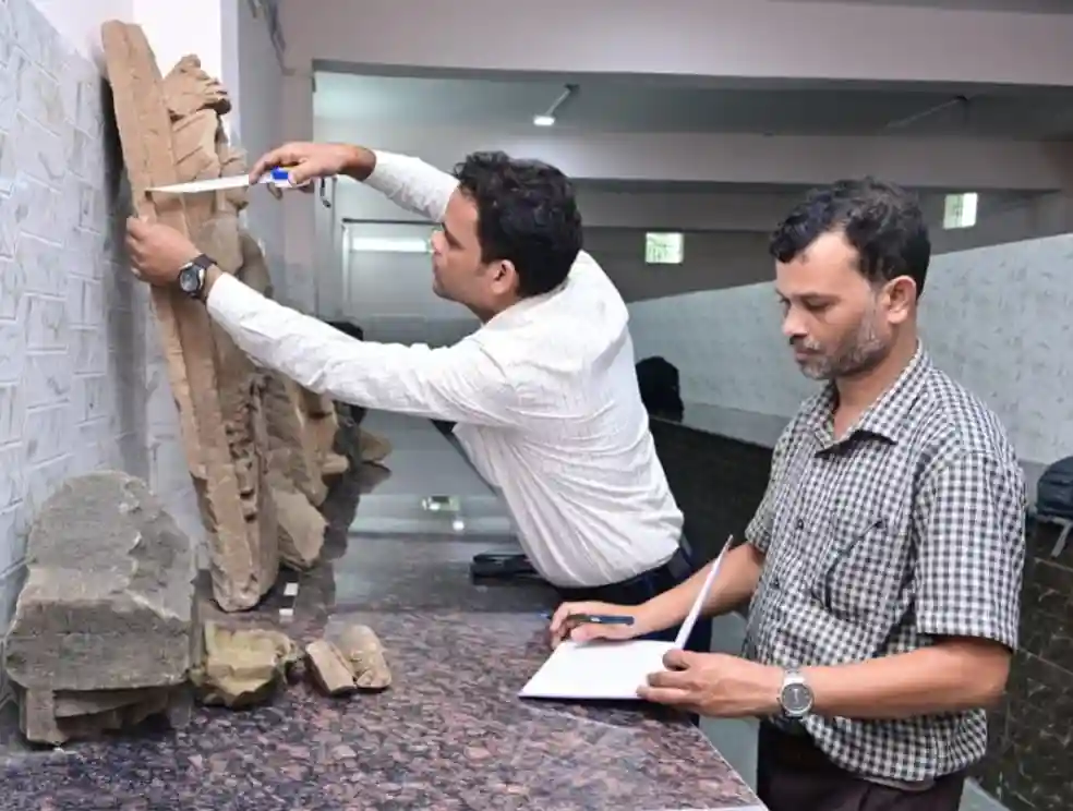 धनपुर की पुरातात्विक धरोहरों को मिलेगा संरक्षण और संवर्धन का नया आधार, संस्कृति मंत्री श्री राजेश अग्रवाल के निर्देश पर विशेषज्ञ दल ने धनपुर, बेनीबाई, भस्मासुर एवं शहरखेरवा का किया व्यापक सर्वेक्षण