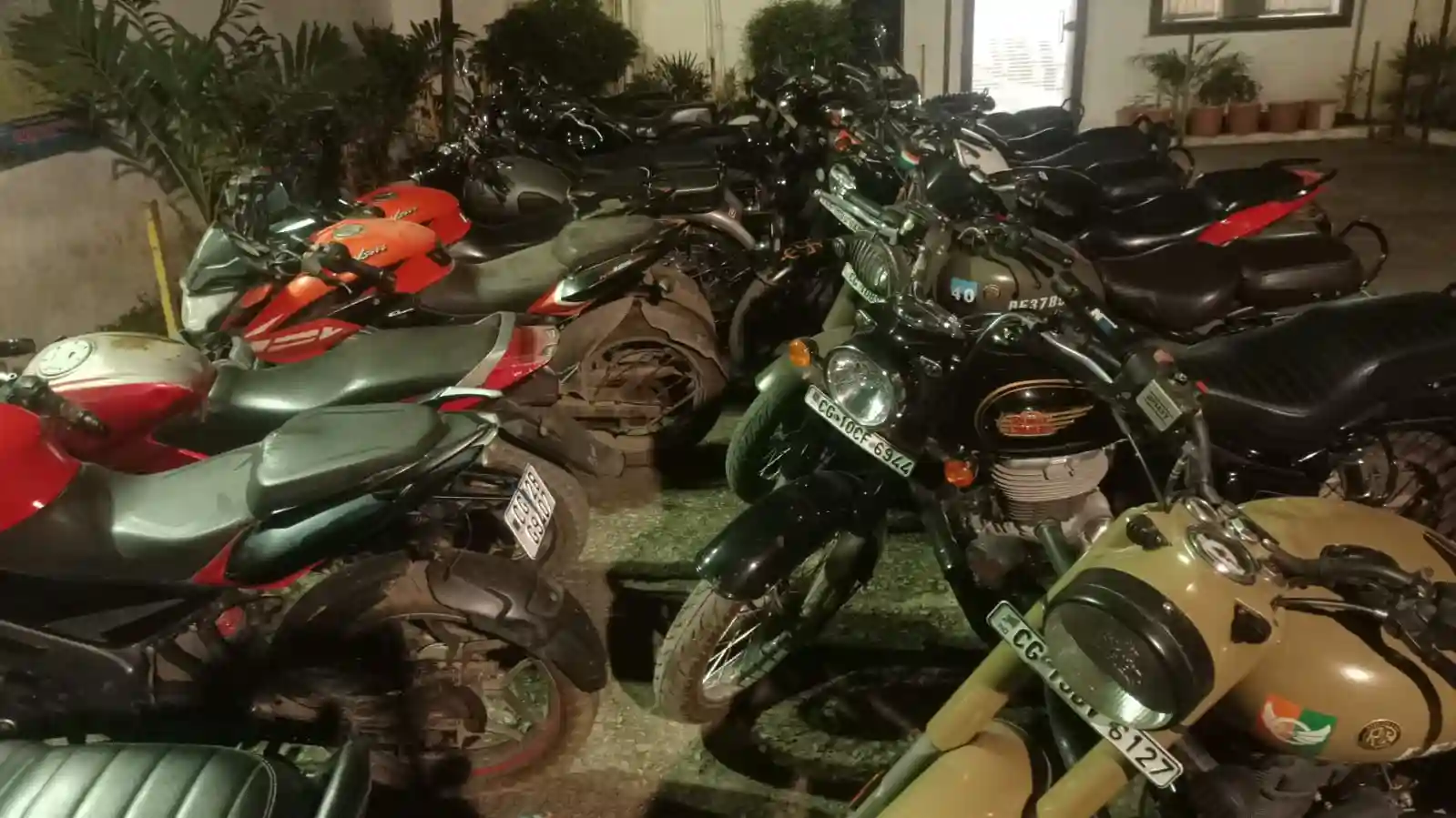 मॉडिफाइड साइलेंसर वाली 28 बुलेट समेत 31 बाइक पर कार्रवाई, सभी मामले कोर्ट भेजे