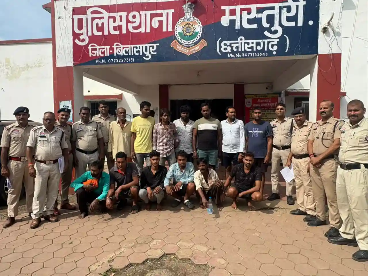 गणेश पंडाल में डीजे बजाने को लेकर विवाद में युवक की हत्या, 13 आरोपी गिरफ्तार