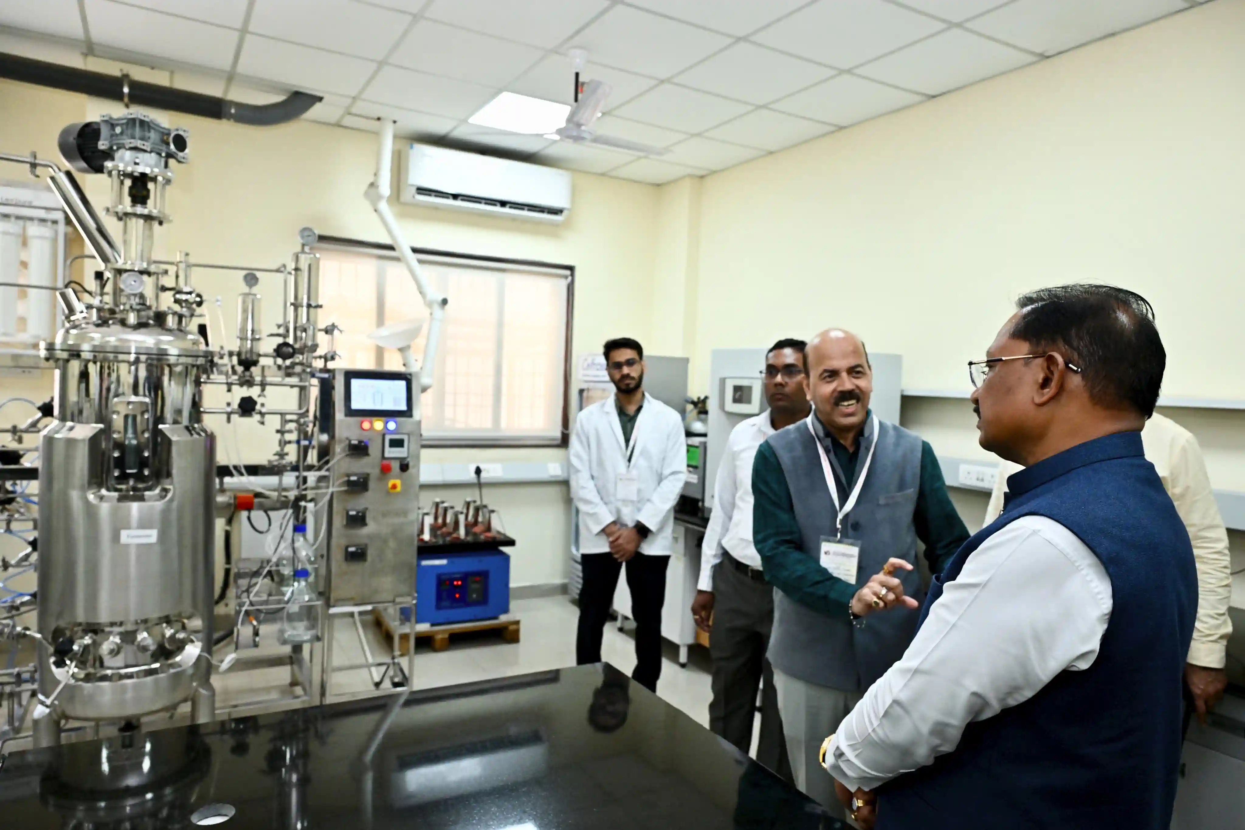 युवा केवल नौकरी मांगने वाले नहीं, रोजगार देने वाले बनें : मुख्यमंत्री श्री विष्णु देव साय