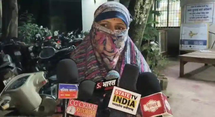 डॉक्टर पति पर पत्नी ने लगाए प्रताड़ना के गंभीर आरोप, बोली- बच्चों के साथ महीनों से अकेली रह रही