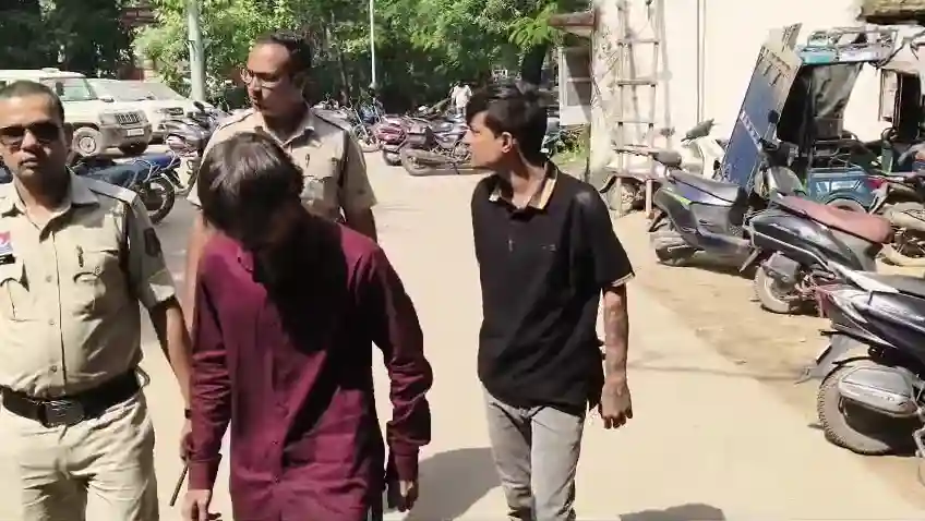 जेल परिसर में वीडियो बनाने से रोका तो बदमाशों ने कर दी जेल प्रहरी के साथ मारपीट