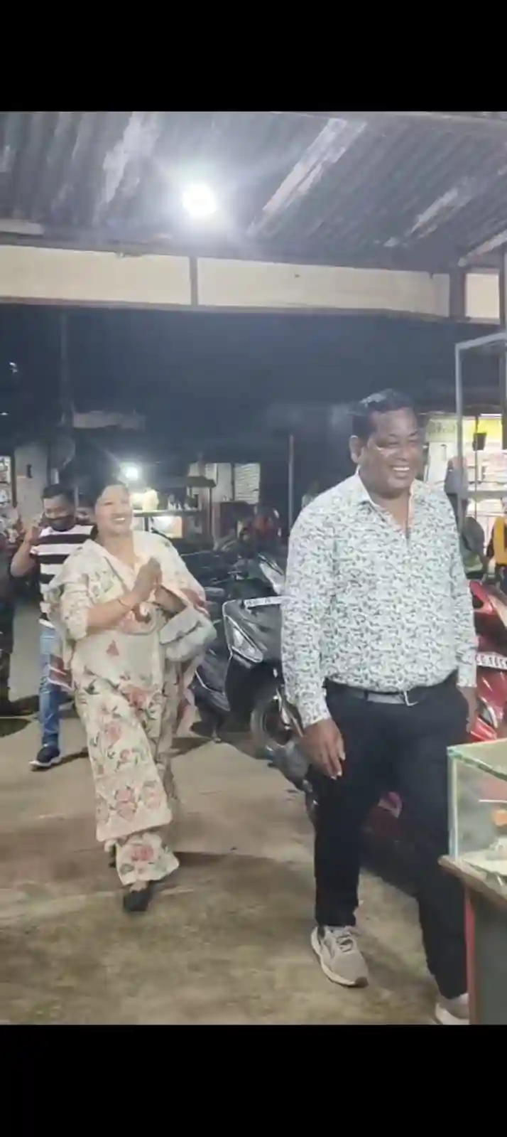 शिवपुर-चरचा कालरी में चुनावी हलचल तेज! अंशु अजीत लकड़ा का जनसंपर्क अभियान चर्चा में