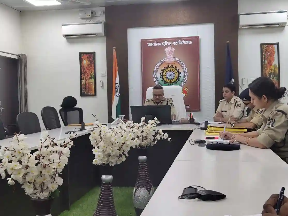थानों की कार्यप्रणाली सुधारने IG रामगोपाल गर्ग सख्त, लंबित मामलों के निराकरण और मालखानों की जांच के निर्देश
