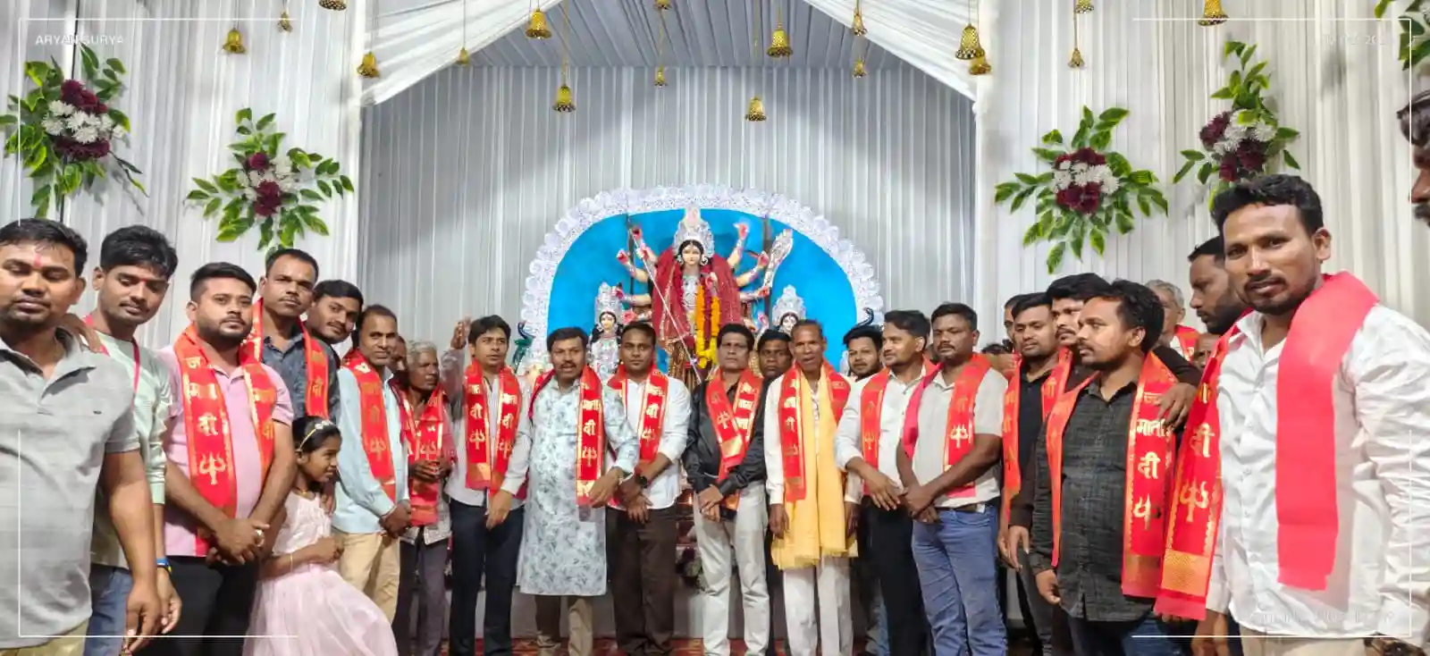 एकता दुर्गा उत्सव समिति द्वारा आयोजित माता के जगराता में शामिल हुए राजेश सूर्यवंशी और चंद्र प्रकाश सूर्या