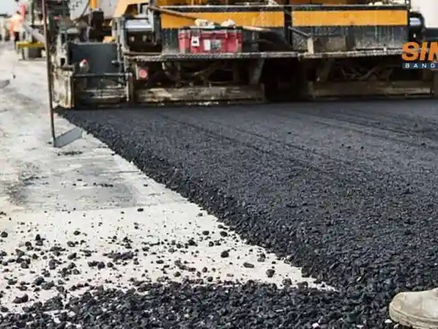 डामर 95 हजार रुपए टन, सड़कों का डामरीकरण अटका