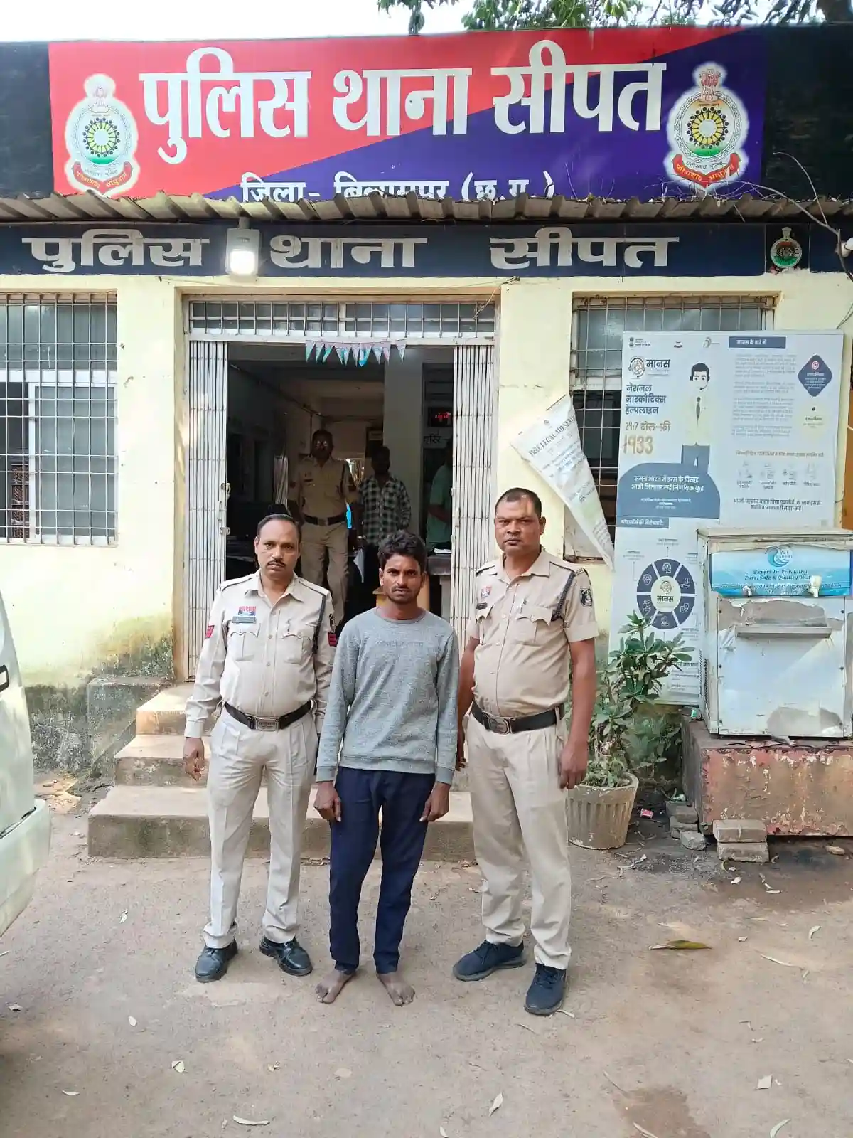 घर में घुसकर महिला से की छेड़छाड़, गाली-गलौज कर दी जान से मारने की धमकी