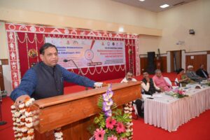किसी देश का स्वर्णिम भविष्य उसके इतिहास में छिपा है-कुलपति प्रो. चक्रवाल