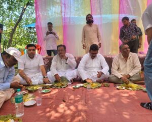 त्रिवेणी आश्रम केंदा में राजीव युवा मितान क्लब एवं गौठान समिति अध्यक्षों की बैठक, शामिल हुए अटल