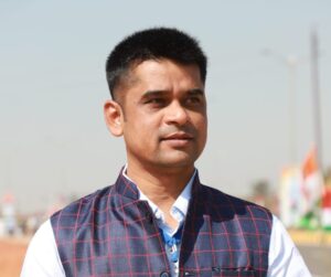 अमित शाह को रायगढ़ विधानसभा की जनता से माफी मांगनी चाहिए, लोकतंत्र में कोई बड़ा आदमी नही होता,जनप्रतिनिधि जनता का सेवक होता है- विभाष सिंह
