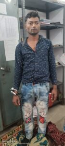 चरित्र शंका पर युवक ने पत्नी और तीन बच्चों को उतारा मौत के घाट, आरोपी गिरफ्तार