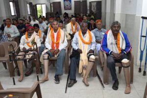 48 दिव्यांगों के जीवन में लौटी खुशियां, लायंस क्लब उत्कर्ष और अखिल भारतीय विकलांग चेतना परिषद द्वारा प्रदान की गई कृत्रिम पैर