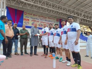 रेलवे अंतर विभागीय खेल प्रतियोगिता में शनिवार से आरंभ हो गए फुटबॉल के अलावा कैरम और शतरंज की स्पर्धाएं भी