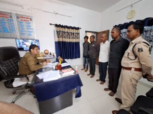 अपराध और अपराधी के खिलाफ बिलासपुर पुलिस ने तीन दिन तक चलाया अभियान, गुंडा बदमाशों को किया तलब , वारंट की भी हुई  तामीली