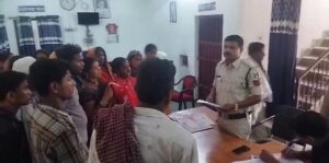 रतनपुर में बदमाशों के हौसले आसमान पर, माघी मेले में रंगदारी वसूलने पहुंचे बदमाशों ने दुकानदारों से की मारपीट, सामान को भी तोड़ दिया, व्यापारियों ने थाने पहुंचकर की शिकायत