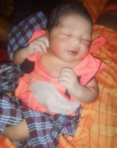बन्द कमरे से रहस्यमय ढंग से गायब 24 दिन की मासूम बेटी कुएं में मृत मिली, माता-पिता कह रहे थे बच्ची को भूत उठा ले गया, इसलिए परिजनों पर ही हत्या का संदेह