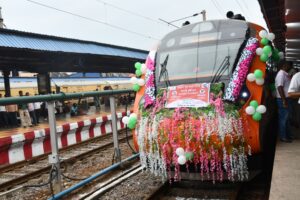 छत्तीसगढ़ को मिली एक और वन्दे भारत की सौगात, अपने जन्मदिन की पूर्व संध्या पर प्रधानमंत्री ने किया वर्चुअल उद्घाटन