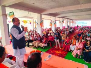 मुंगेली में आयोजित भाजपा कार्यकर्ता सम्मेलन , आयुष शुक्ला ने किया भाजपा प्रवेश