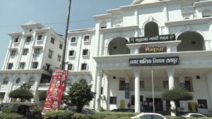 रायपुर में करोड़ों के वाटर एटीएम बने शोपीस, तीन साल से प्यासे खड़े एटीएम, अधिकारी बोले— “सर्वे करा रहे हैं”