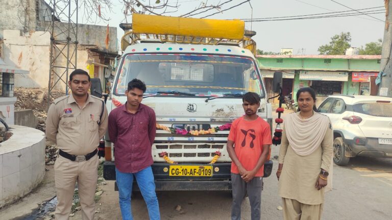 सकरी गली में डीजे के प्रवेश करने से गिरा छज्जा, 10 लोग हुए घायल, एक बच्चे की हो गई मौत, दो आरोपी गिरफ्तार