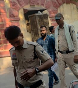 सहकर्मी महिला टीचर के साथ बलात्कार करने के आरोप में हुआ चर्चित अनीश मसीह गिरफ्तार, आरोपी पर पहले भी अन्य युवतियों को प्रेम जाल में फंसा कर धर्मांतरण के प्रयास का लग चुका है गंभीर आरोप