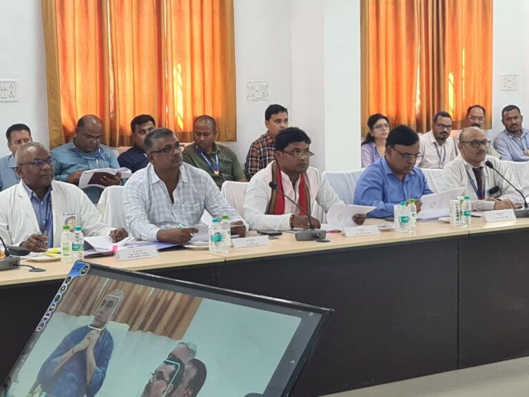 स्वास्थ्य मंत्री श्याम बिहारी जायसवाल की अध्यक्षता में सिम्स की स्वशासी समिति की बैठक, बैठक में मरीजों के हित में लिए गए कई महत्वपूर्ण निर्णय
