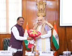 केन्द्रीय गृह एवं सहकारिता मंत्री  अमित शाह ने नई दिल्ली में छत्तीसगढ़ के मुख्यमंत्री विष्णु देव साय के साथ राज्य में तीन नए आपराधिक कानूनों के कार्यान्वयन पर की समीक्षा बैठक