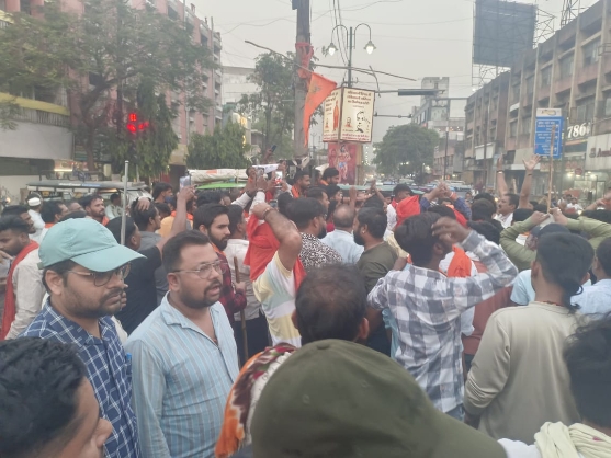 पहलगाम की घटना के विरोध में बिलासपुर में सर्व हिंदू समाज ने निकाली आक्रोश रैली, सत्यम चौक पर किया गया आतंकवाद और पाकिस्तान का पुतला दहन