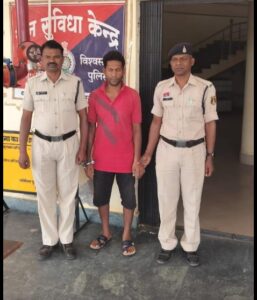 जशपुर पुलिस ने 24 के घंटे के अंदर सुलझाई महिला सरपंच के अंधे कत्ल की गुत्थी, आरोपी को किया गिरफ्तार