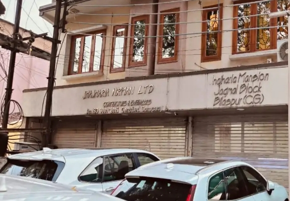 बिलासपुर रेलवे घोटाला: चीफ इंजीनियर विशाल आनंद 32 लाख की रिश्वत लेते गिरफ्तार, CBI की बड़ी कार्रवाई