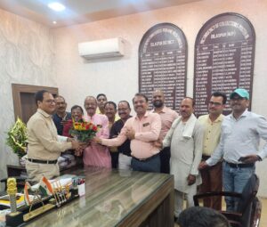 राष्ट्रीय रजक महासंघ का प्रतिनिधिमण्डल नव पदस्थ बिलासपुर कलेक्टर का किया स्वागत