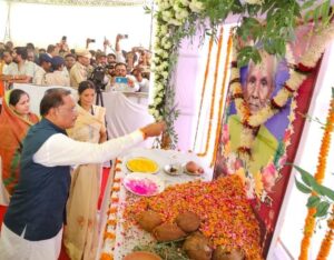 मुख्यमंत्री श्री साय ने स्व. श्री मोहन कुंभकार को दी श्रद्धांजलि, मुख्यमंत्री श्री साय ने शोक संतप्त परिवार के प्रति संवेदना व्यक्त की