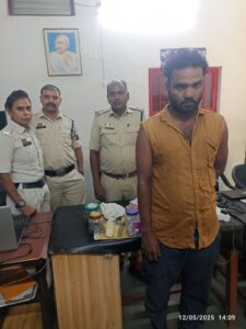 रतनपुर के परसदा में चाकू से हमला करने वाले बदमाश को पुलिस ने किया गिरफ्तार, पुलिस ने पेश की नई थ्योरी