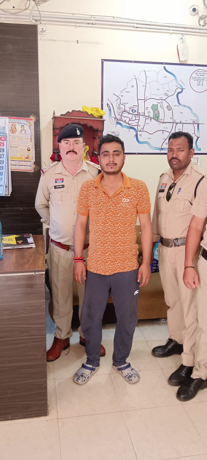 झारखंड से नशीली कफ सिरप सप्लाई करने वाला आरोपी चढ़ा पुलिस के हत्थे