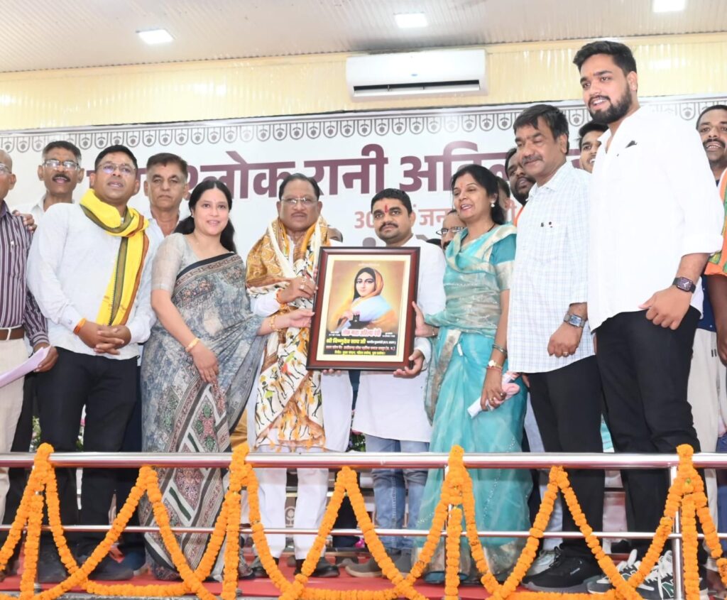 धरसीवां में दर्ज संख्या से अधिक शिक्षक, छत्तीसगढ़ सरकार का युक्तियुक्तकरण अभियान बना संतुलन की कुंजी