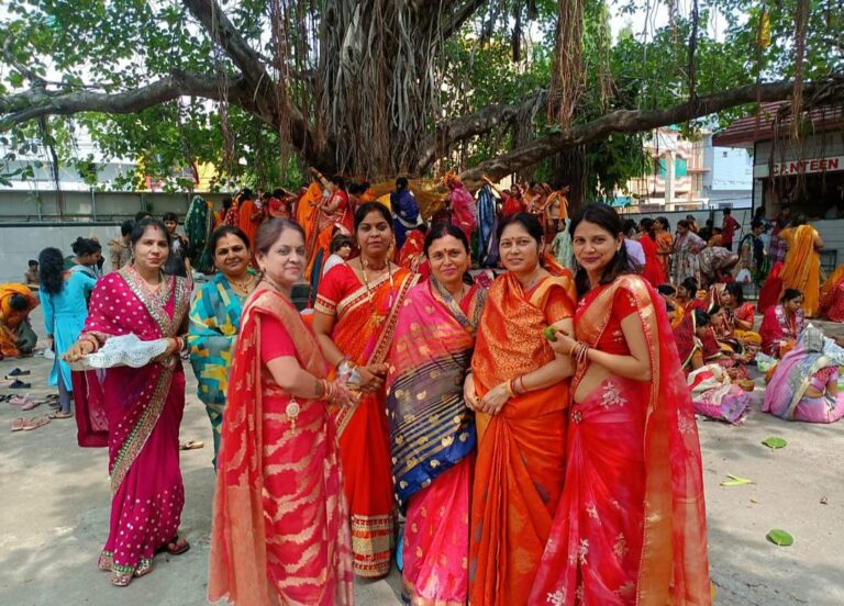 सदभावना महिला समिति ने की वट सावित्री पूजन