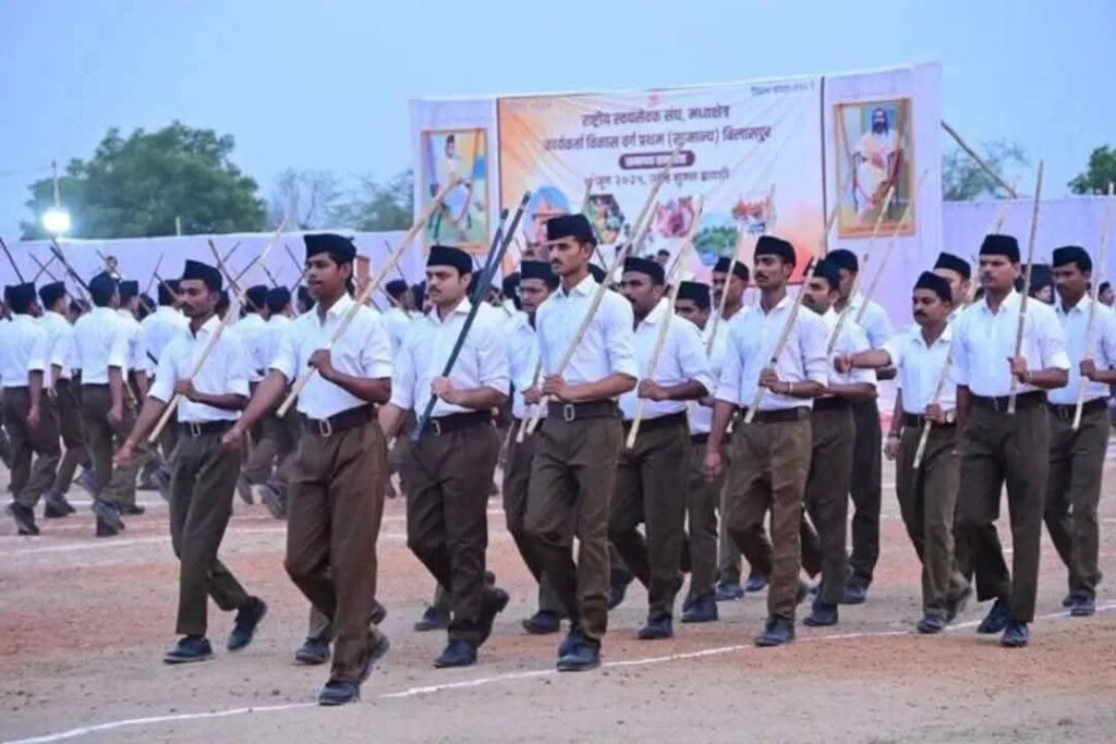 आरएसएस कार्यकर्ता विकास वर्ग प्रथम मध्यक्षेत्र का समापन, 382 स्वयंसेवकों ने लिया प्रशिक्षणसमाज और देश का वैभव जागरूक समाज के सामूहिक प्रयास से ही संभव: दीपक विस्पुते