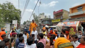 गौ सेवकों की तीन दिवसीय दंडवत यात्रा सम्पन्न, गौ तस्करी रोकने, गौ सेवा धाम हेतु भूमि आवंटन की मांग को लेकर कलेक्टोरेट का घेराव