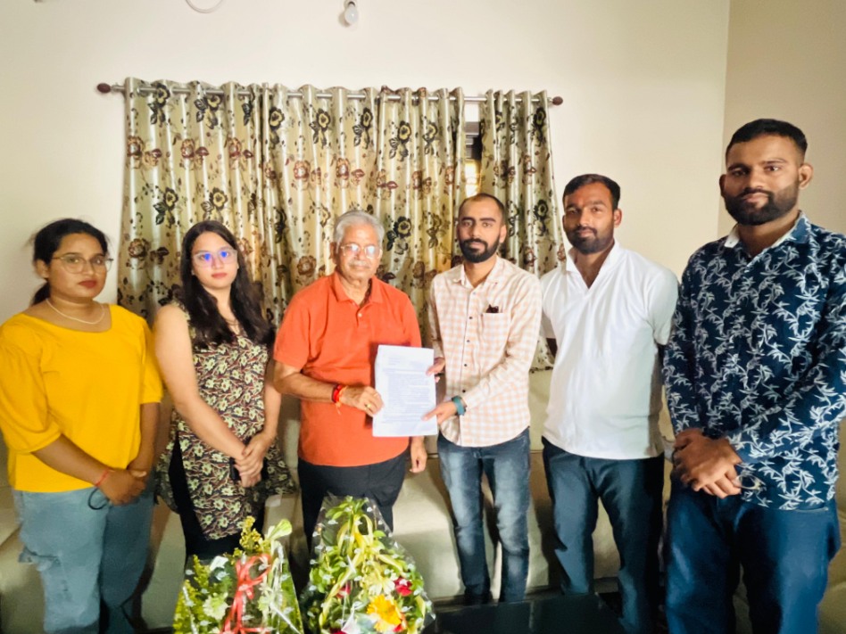 अटल विश्वविद्यालय में व्याप्त समस्याओं की शिकायत की गई बिल्हा विधायक कौशिक से